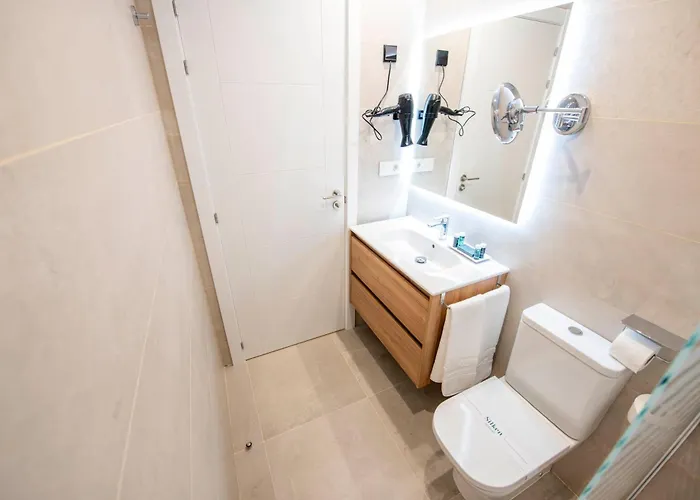 Apartment Silken Goya